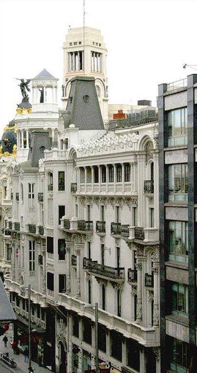 Hostal Delfina Madri Exterior foto