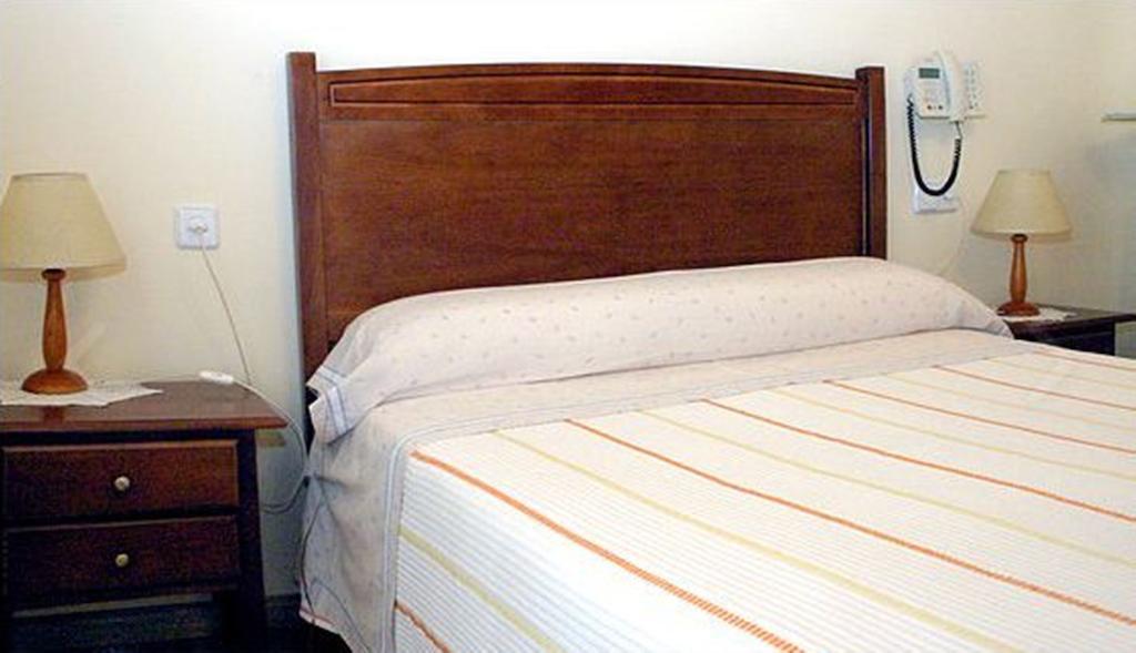 Hostal Delfina Madri Quarto foto