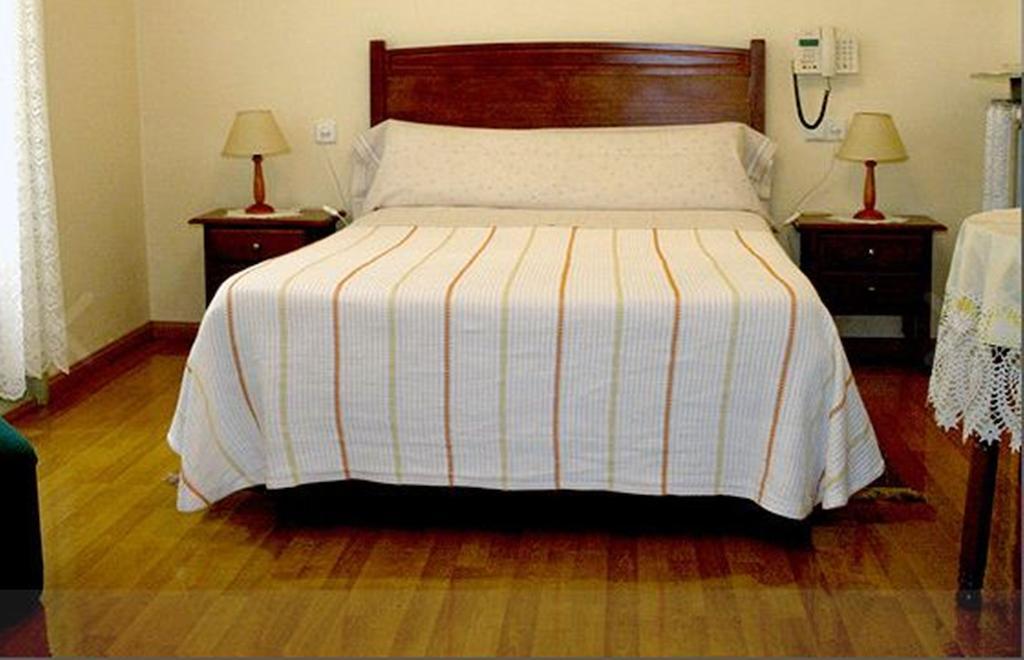 Hostal Delfina Madri Quarto foto